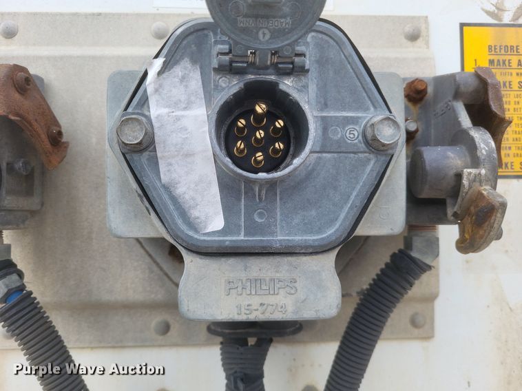 image for item DO4816 2008 Utility  4000D-X dry van trailer