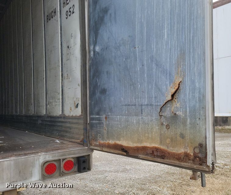 image for item DO4816 2008 Utility  4000D-X dry van trailer