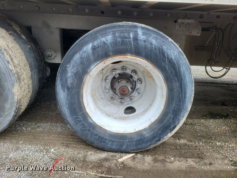 image for item DO4816 2008 Utility  4000D-X dry van trailer