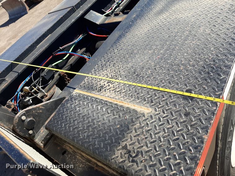 image for item DP2591 2000 Fontaine  TL50-NGP lowboy equipment trailer