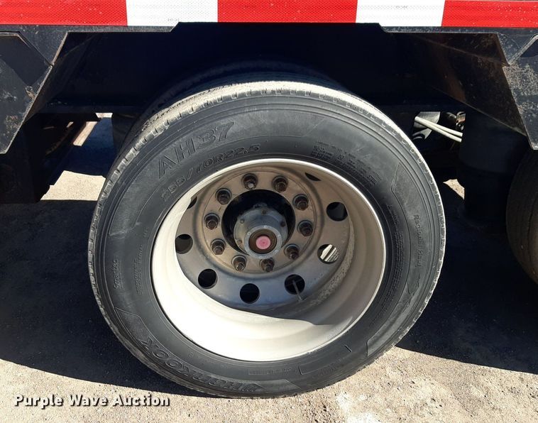 image for item DP2591 2000 Fontaine  TL50-NGP lowboy equipment trailer