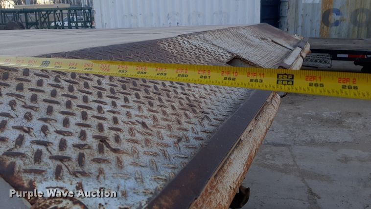 image for item DP2622 2006 Peterbilt  rollback truck