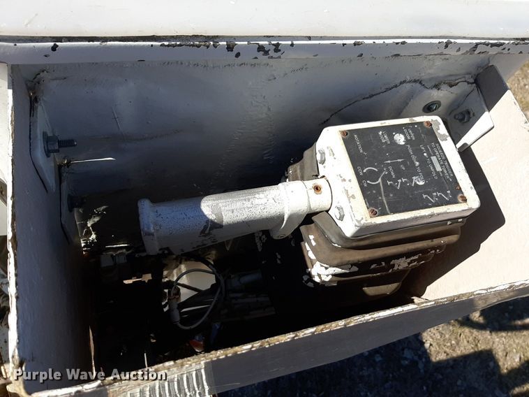 image for item DP2628 1996 GMC TopKick forestry bucket truck