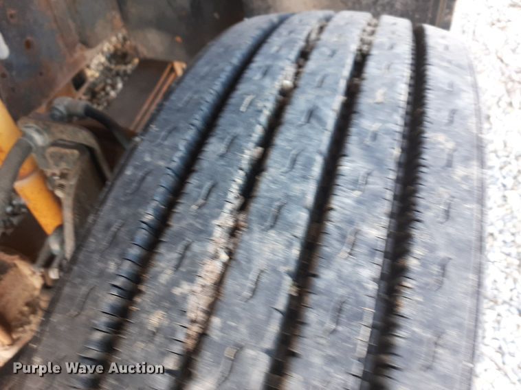 image for item DP2628 1996 GMC TopKick forestry bucket truck