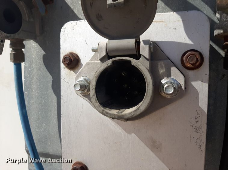 image for item DP2674 2007 Wabash dry van trailer