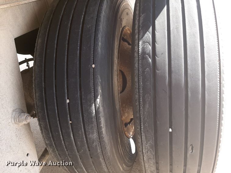 image for item DP2674 2007 Wabash dry van trailer