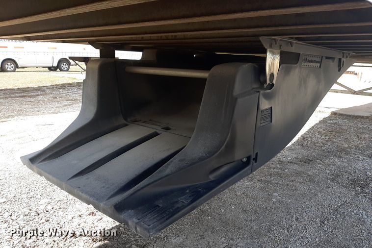 image for item DP2676 2005 Lufkin  dry van trailer