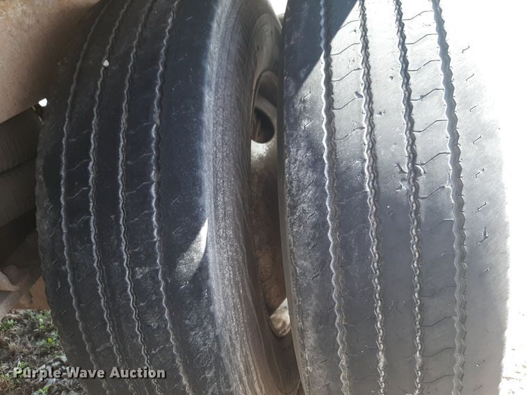 image for item DP2676 2005 Lufkin  dry van trailer