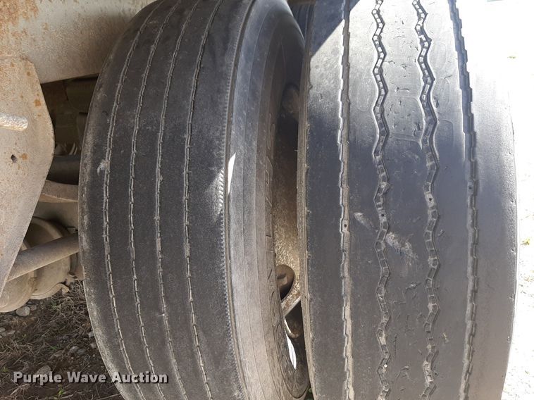 image for item DP2676 2005 Lufkin  dry van trailer