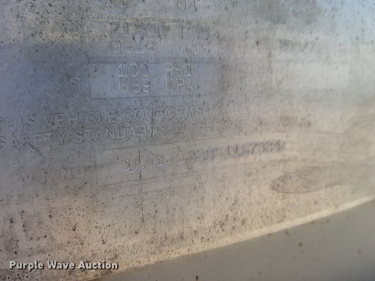 image for item DP2676 2005 Lufkin  dry van trailer