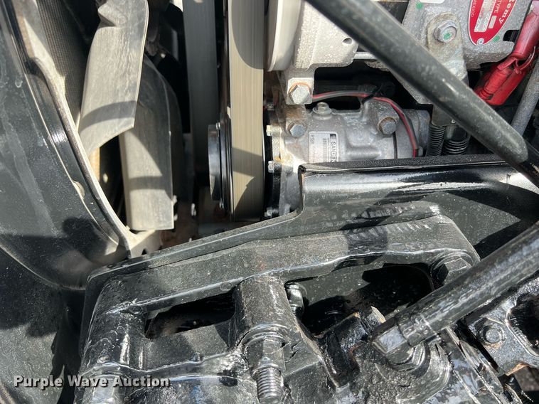 image for item DQ2364 2019 Peterbilt 579 semi truck