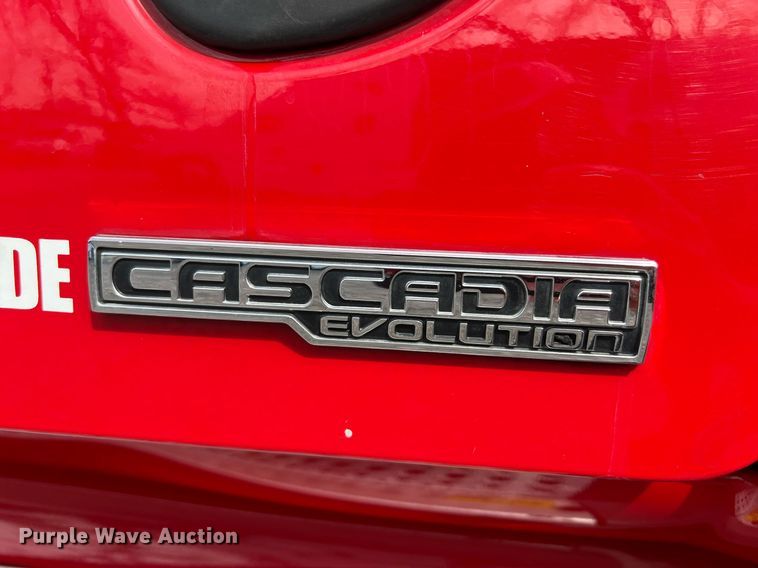 image for item DQ2365 2017 Freightliner  Cascadia 125 semi truck