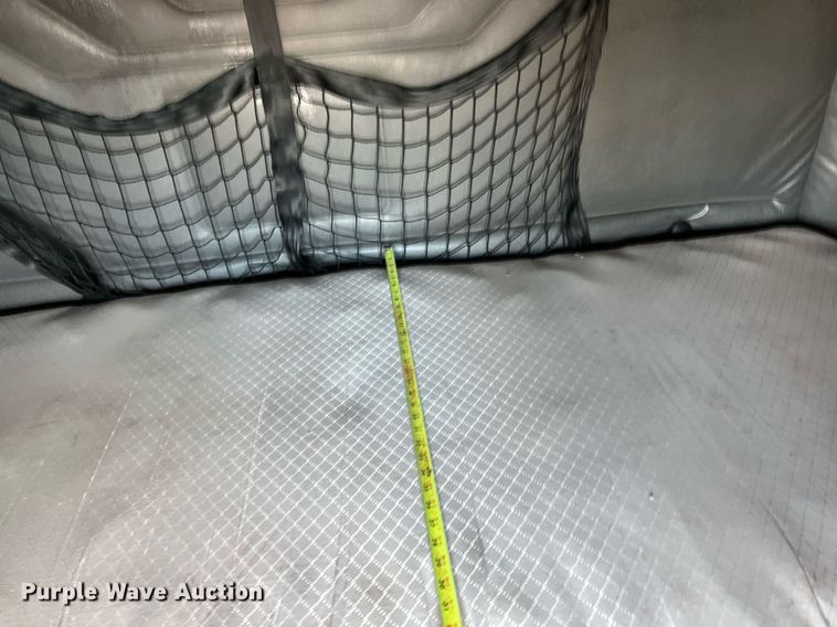 image for item DQ2365 2017 Freightliner  Cascadia 125 semi truck