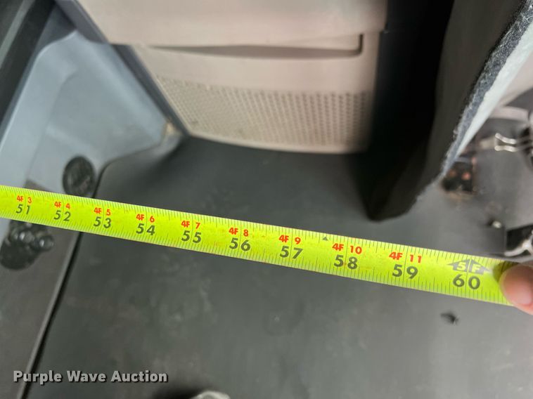 image for item DQ2365 2017 Freightliner  Cascadia 125 semi truck