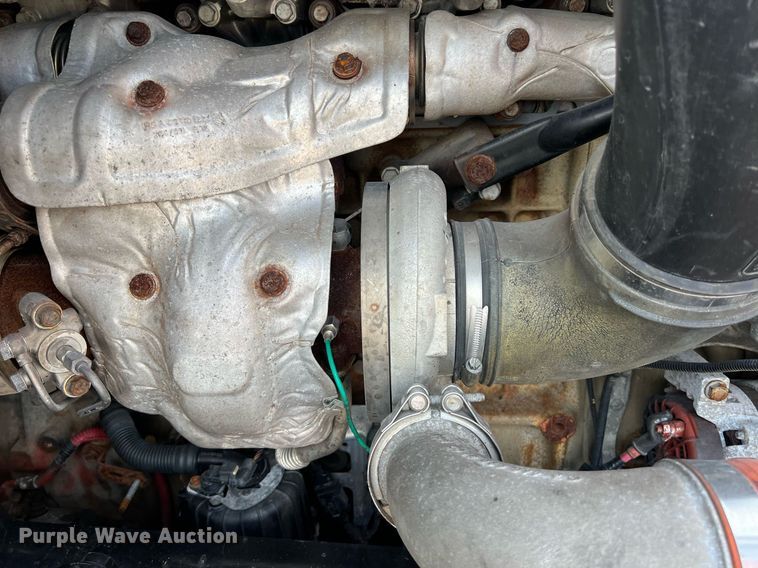 image for item DQ2365 2017 Freightliner  Cascadia 125 semi truck