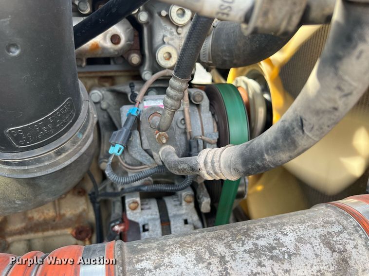 image for item DQ2365 2017 Freightliner  Cascadia 125 semi truck