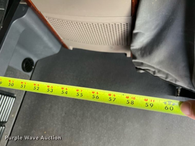 image for item DQ2366 2018 Freightliner Cascadia 125 semi truck