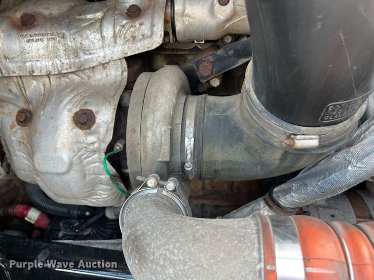 image for item DQ2366 2018 Freightliner Cascadia 125 semi truck