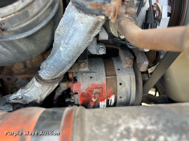 image for item DQ2366 2018 Freightliner Cascadia 125 semi truck