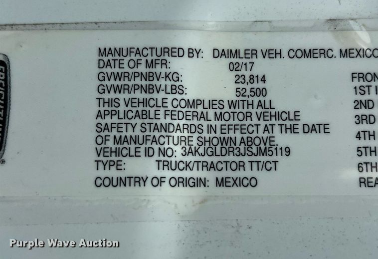 image for item DQ2366 2018 Freightliner Cascadia 125 semi truck