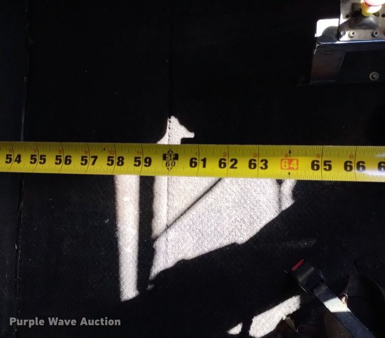 image for item DQ5994 2000 Freightliner FLD Classic XL semi truck