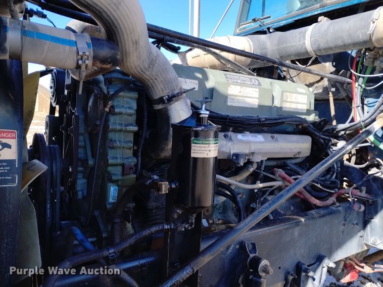 image for item DQ5994 2000 Freightliner FLD Classic XL semi truck