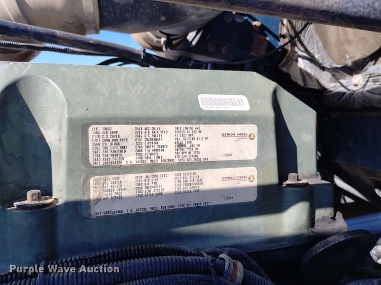 image for item DQ5994 2000 Freightliner FLD Classic XL semi truck