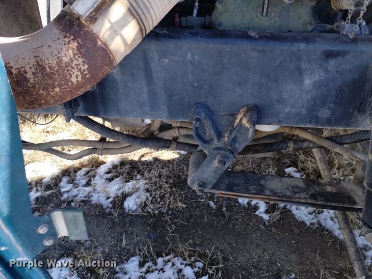 image for item DQ5994 2000 Freightliner FLD Classic XL semi truck