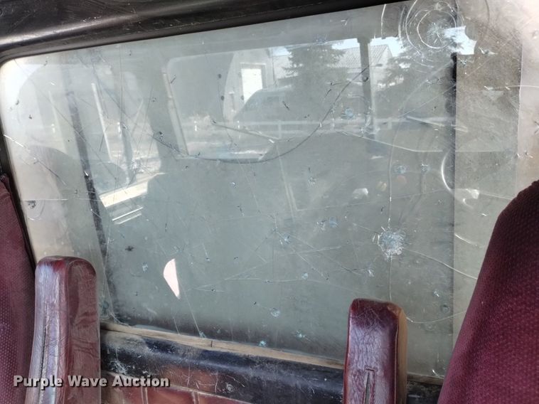 image for item DQ5995 1994 Freightliner FLD120 semi truck