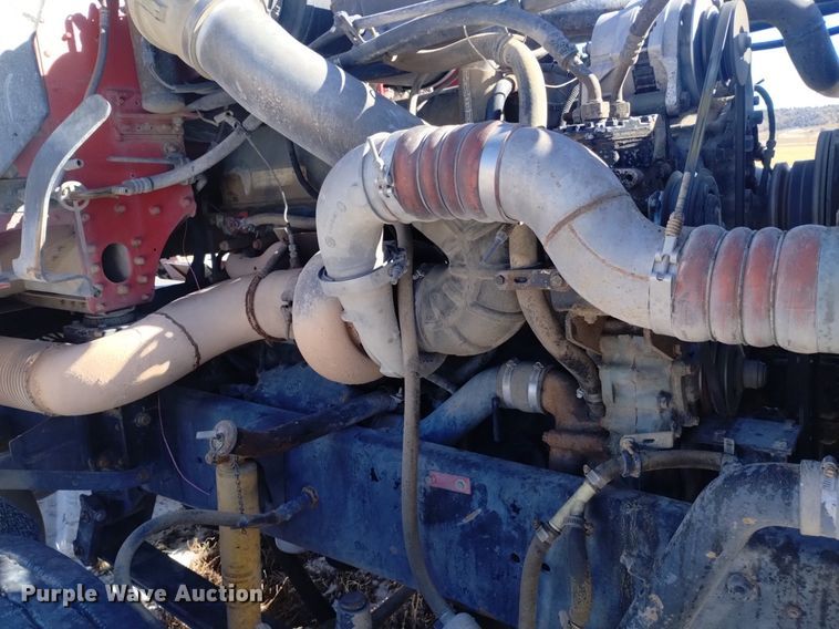 image for item DQ5995 1994 Freightliner FLD120 semi truck