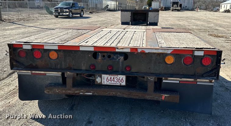 image for item DQ6316 2002 Fontaine  drop deck equipment trailer