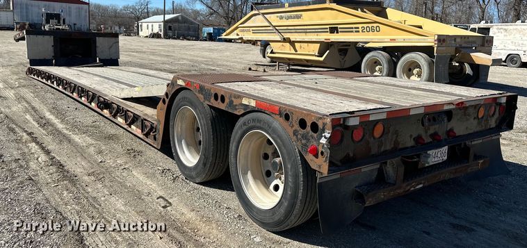 image for item DQ6316 2002 Fontaine  drop deck equipment trailer