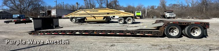image for item DQ6316 2002 Fontaine  drop deck equipment trailer