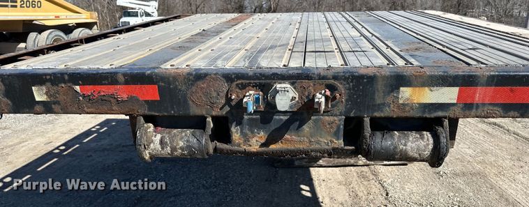 image for item DQ6316 2002 Fontaine  drop deck equipment trailer