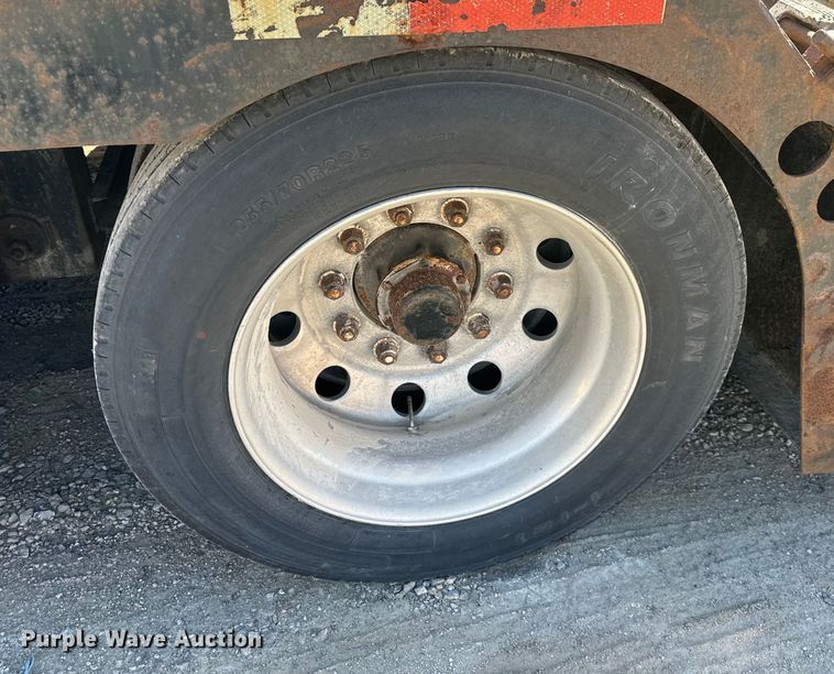 image for item DQ6316 2002 Fontaine  drop deck equipment trailer