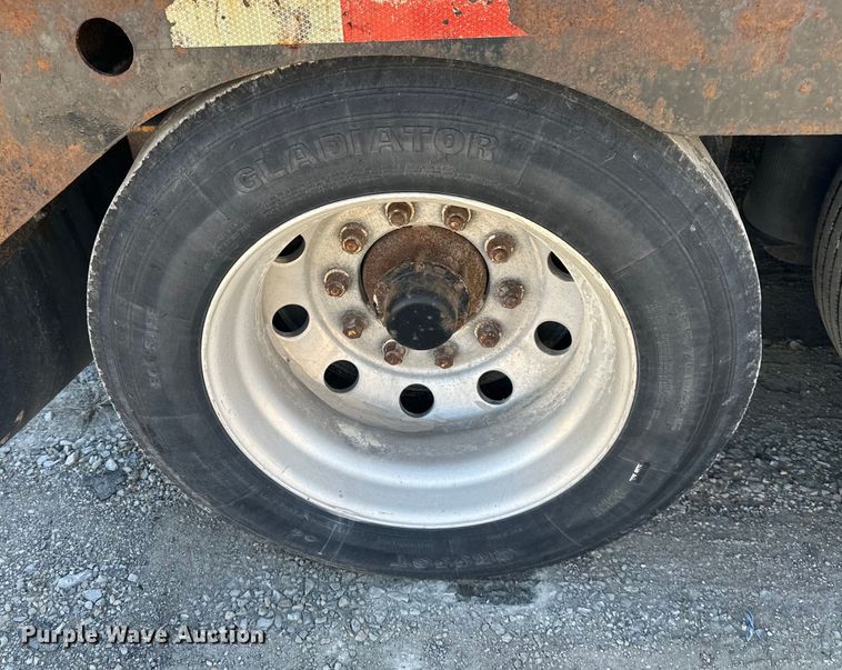 image for item DQ6316 2002 Fontaine  drop deck equipment trailer