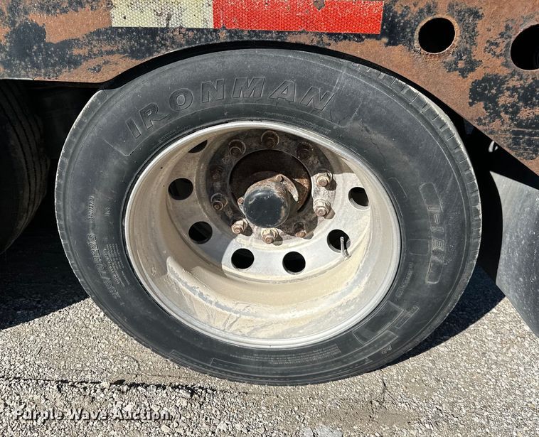 image for item DQ6316 2002 Fontaine  drop deck equipment trailer