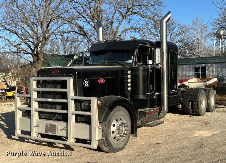 image for item DQ6334 1996 Peterbilt 379 semi truck