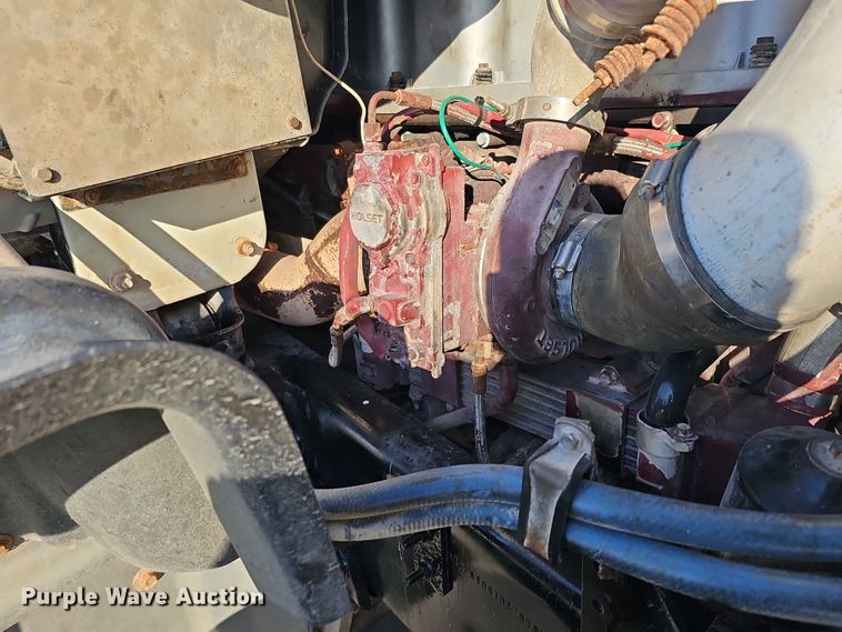 image for item DQ8517 2007 Mack Granite semi truck