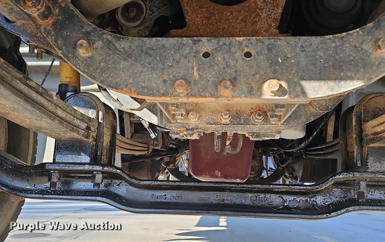 image for item DQ8517 2007 Mack Granite semi truck