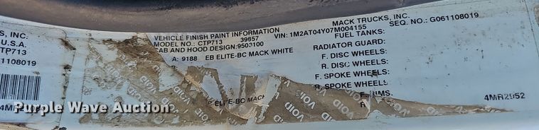 image for item DQ8517 2007 Mack Granite semi truck