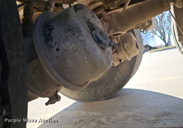 image for item DQ8520 2009 Mack CXU613 semi truck