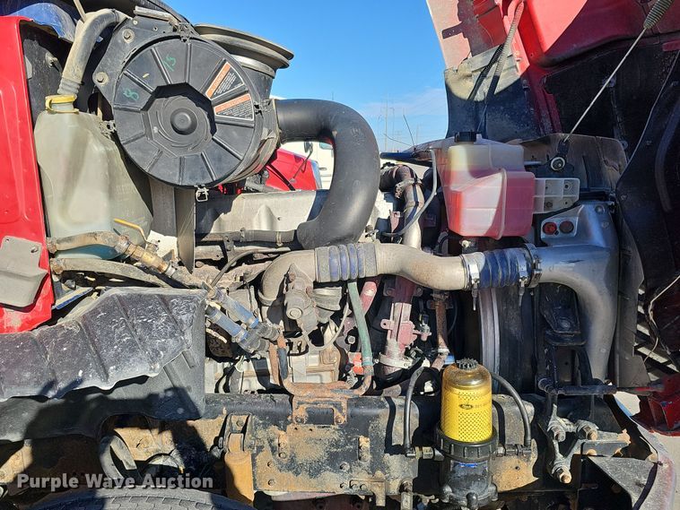 image for item DQ8520 2009 Mack CXU613 semi truck