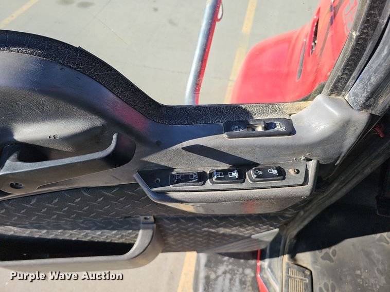 image for item DQ8520 2009 Mack CXU613 semi truck