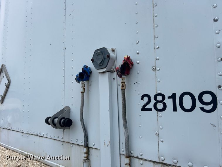 image for item DS0813 1995 Strick dry van trailer