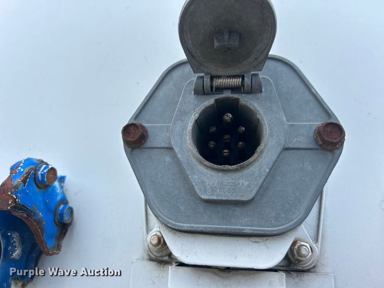 image for item DS0813 1995 Strick dry van trailer