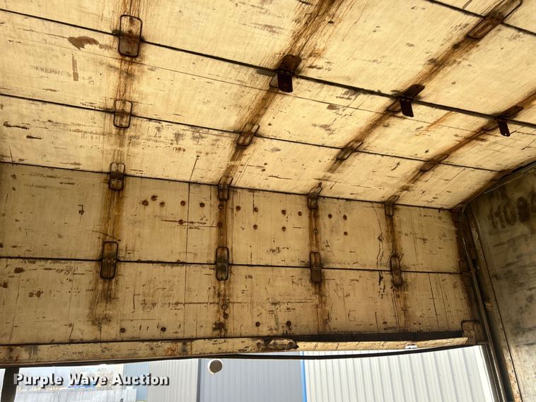 image for item DS0813 1995 Strick dry van trailer