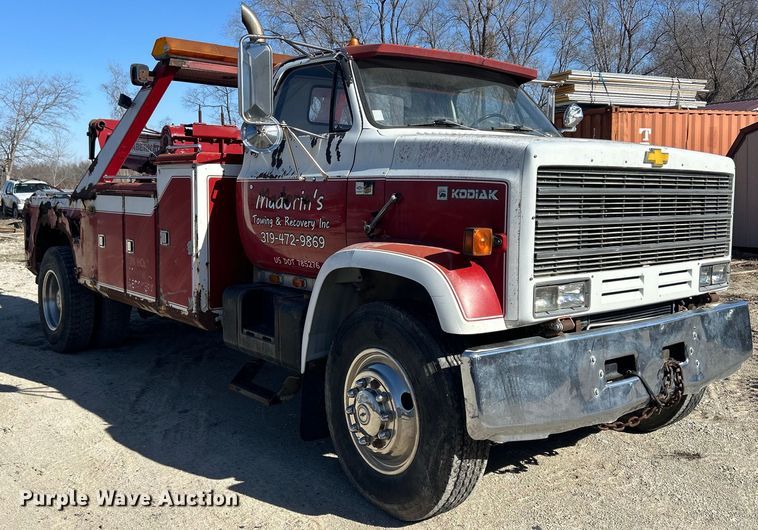 image for item DS0824 1988 Chevrolet Kodiak D6500 tow truck