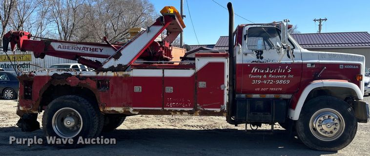 image for item DS0824 1988 Chevrolet Kodiak D6500 tow truck