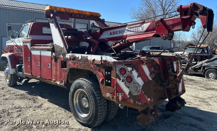 image for item DS0824 1988 Chevrolet Kodiak D6500 tow truck